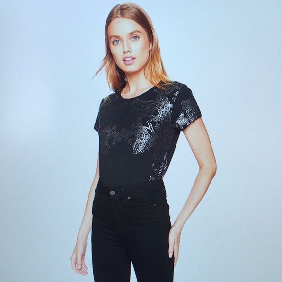 Like New Lucky Brand Women’s Metallic Floral Print Top - Picture 2 of 7